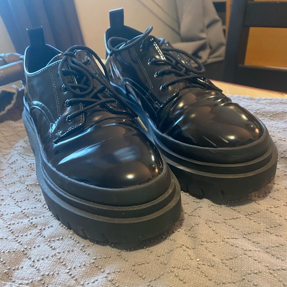 Cool Planet by Steve Madden Platform Oxfords - Picture 1 of 3